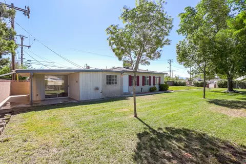 913 Oldfield St W, Lancaster, CA 93534
