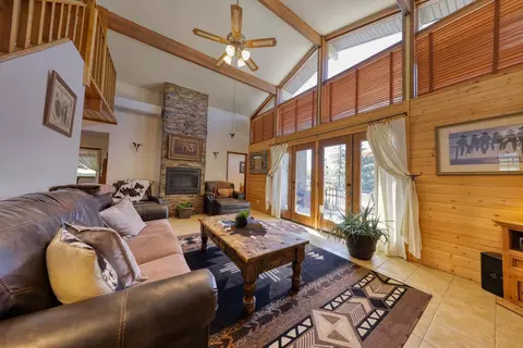 Living - 26701 Sutter Ct, Tehachapi, CA 93561 photo 1 of 7