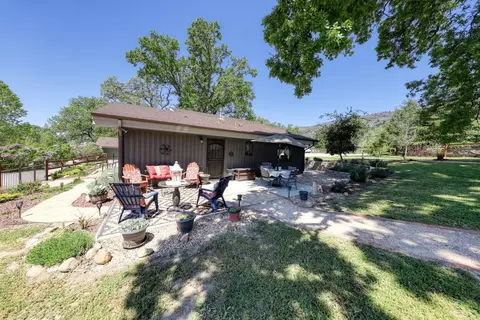Exterior - 26701 Sutter Ct, Tehachapi, CA 93561 photo 3 of 18