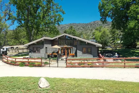 Exterior - 26701 Sutter Ct, Tehachapi, CA 93561 photo 2 of 18