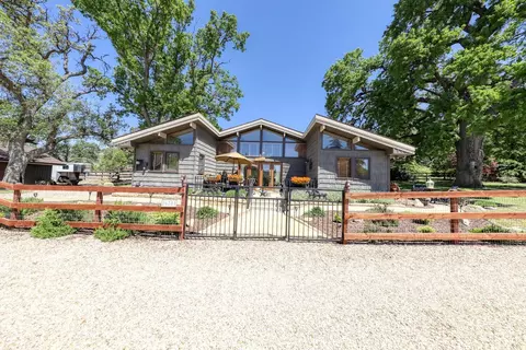 26701 Sutter Ct, Tehachapi, CA 93561