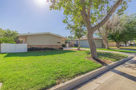 Exterior - 44432 Lowtree Ave, Lancaster, CA 93534 photo 3 of 13