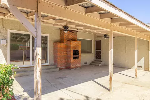 Exterior - 44432 Lowtree Ave, Lancaster, CA 93534 photo 10 of 13