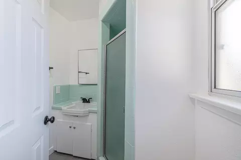 Bath - 44432 Lowtree Ave, Lancaster, CA 93534 photo 1 of 1