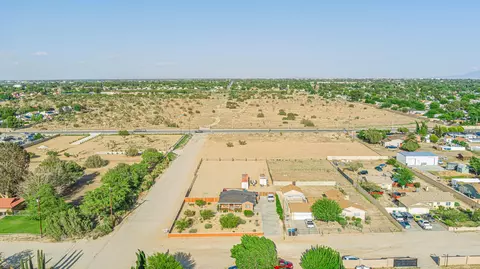 View/Area - 43156 41st St W, Lancaster, CA 93536 photo 10 of 12