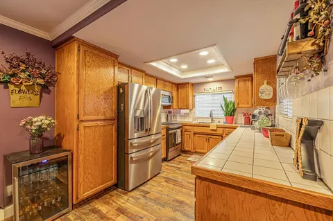 Kitchen - 43156 41st St W, Lancaster, CA 93536 photo 1 of 3