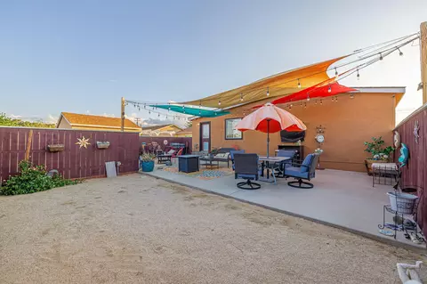 Exterior - 43156 41st St W, Lancaster, CA 93536 photo 13 of 18