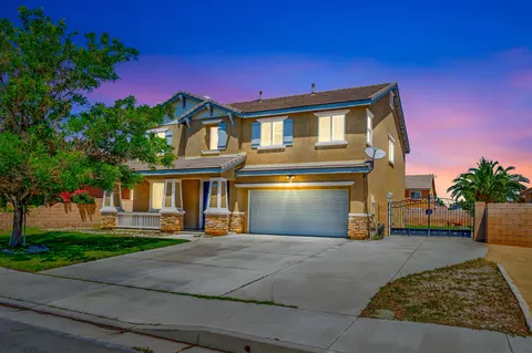 1791 Hideaway Pl, Palmdale, CA 93551
