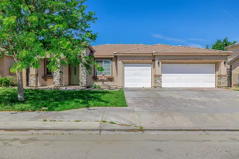 43839 58th St W, Lancaster, CA 93536