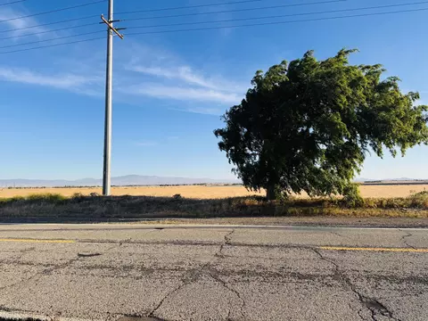 Vac Land W Ave K / 83rd West W, Lancaster, CA 93536
