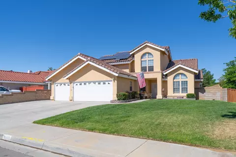 42419 61st St W, Quartz Hill, CA 93536