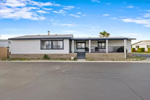 2121 I Ave E #47, Lancaster, CA 93535 photo 2