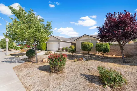 Exterior - 7150 Lyric Ave, Lancaster, CA 93536 photo 3 of 20