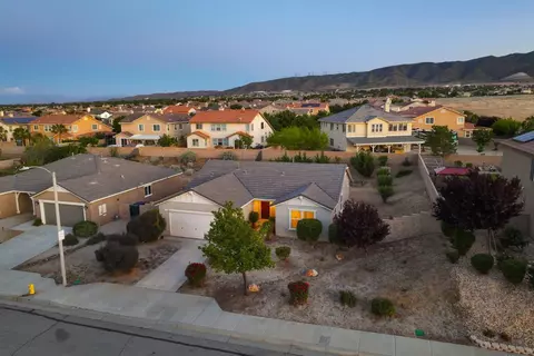 View/Area - 7150 Lyric Ave, Lancaster, CA 93536 photo 3 of 17
