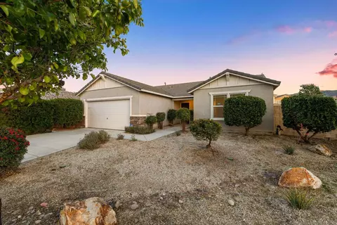 Exterior - 7150 Lyric Ave, Lancaster, CA 93536 photo 4 of 20