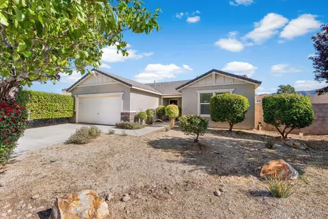 Exterior - 7150 Lyric Ave, Lancaster, CA 93536 photo 2 of 20