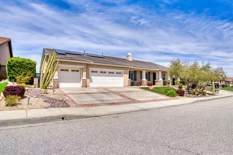 5549 Bobbie Ave, Palmdale, CA 93551