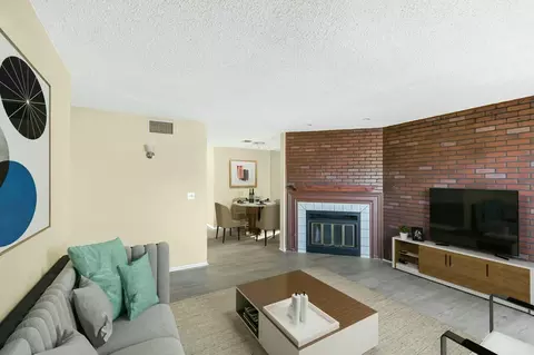 429 Avenue J5 W UNIT 4, Lancaster, CA 93534