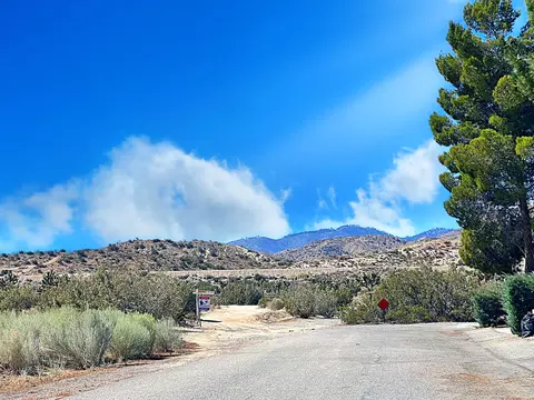 50 50th Avenue T12 Ste St E #STE VIC, Palmdale, CA 93552