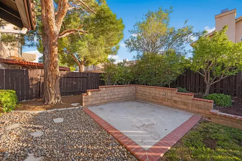 44545 Shadowcrest Dr, Lancaster, CA 93536 photo 45