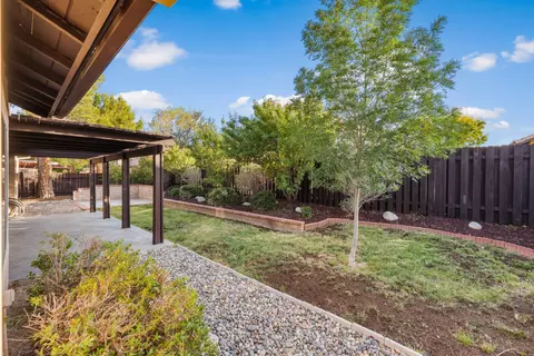 44545 Shadowcrest Dr, Lancaster, CA 93536 photo 52