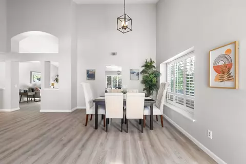 44545 Shadowcrest Dr, Lancaster, CA 93536 photo 9