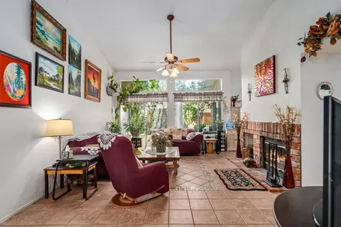 44044 11th St E, Lancaster, CA 93535 photo 4