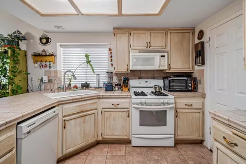44044 11th St E, Lancaster, CA 93535 photo 12