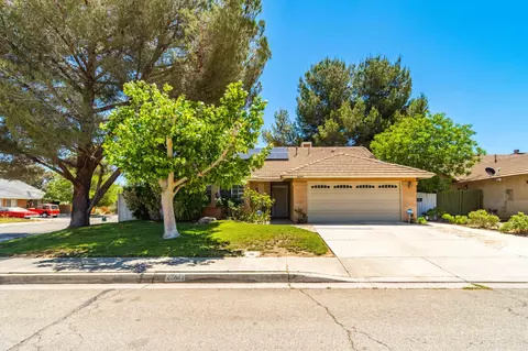 44044 11th St E, Lancaster, CA 93535