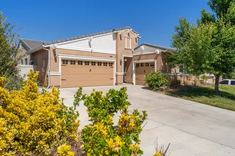 1328 Arabella Ct, Tehachapi, CA 93561