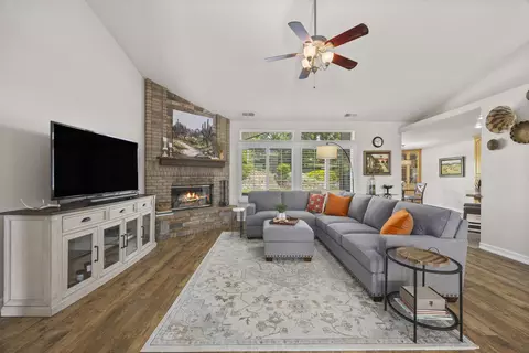Living - 24350 Deertrail Dr, Tehachapi, CA 93561 photo 1 of 3