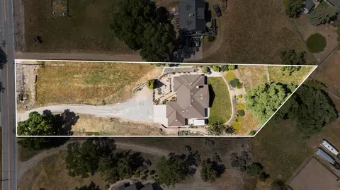 Floorplan - 24350 Deertrail Dr, Tehachapi, CA 93561 photo 2 of 2
