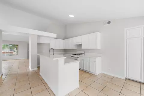 Other - 2101 Thomas Dr, Lancaster, CA 93535 photo 3 of 6