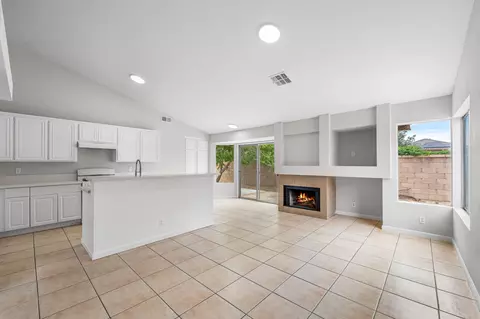Living - 2101 Thomas Dr, Lancaster, CA 93535 photo 8 of 11