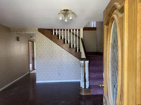 Entry Way - 22600 Sunrise Ct, Tehachapi, CA 93561 photo 1 of 2