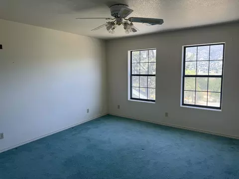 Bedroom - 22600 Sunrise Ct, Tehachapi, CA 93561 photo 4 of 5