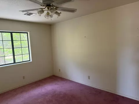 Bedroom - 22600 Sunrise Ct, Tehachapi, CA 93561 photo 5 of 5