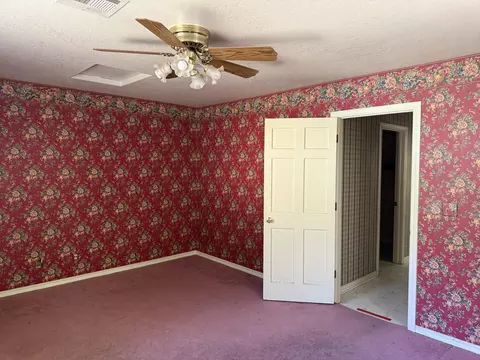 Bedroom - 22600 Sunrise Ct, Tehachapi, CA 93561 photo 1 of 5