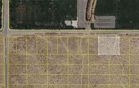 3300 Avenue L E, Palmdale, CA 93552