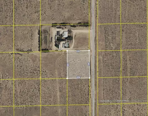 110 Th St W, Lancaster, CA 93536