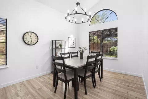 Dining - 2012 Comstock Ct, Palmdale, CA 93551 photo 1 of 3