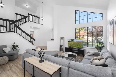 Living - 2012 Comstock Ct, Palmdale, CA 93551 photo 3 of 7