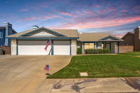 42330 61st St W, Quartz Hill, CA 93536
