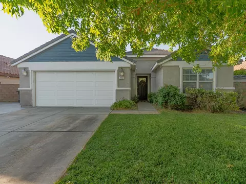3031 Lingard St E, Lancaster, CA 93535