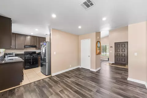 4846 Karling Pl, Palmdale, CA 93552 photo 10