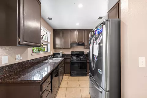 4846 Karling Pl, Palmdale, CA 93552 photo 9