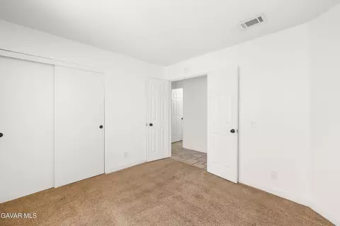 Bedroom - 1031 Ave J 3 E, Lancaster, CA 93535 photo 4 of 5
