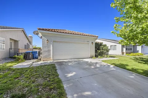 4110 Avenue J9 W, Lancaster, CA 93536