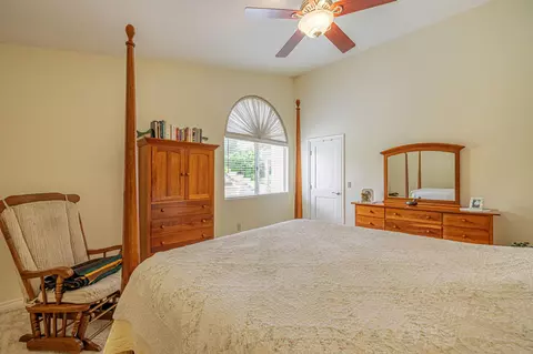 Bedroom - 5340 Gardendale Ln, Palmdale, CA 93551 photo 6 of 6