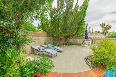 Exterior - 5340 Gardendale Ln, Palmdale, CA 93551 photo 16 of 22